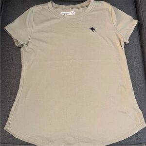 Abercrombie & Fitch Women's Tan T-Shirt